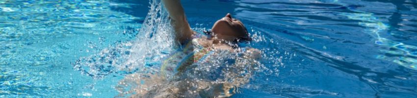 tipy na hubnutí - plavání
